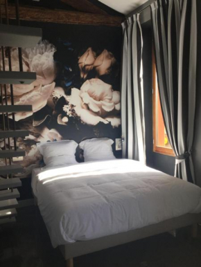 Room with a vue